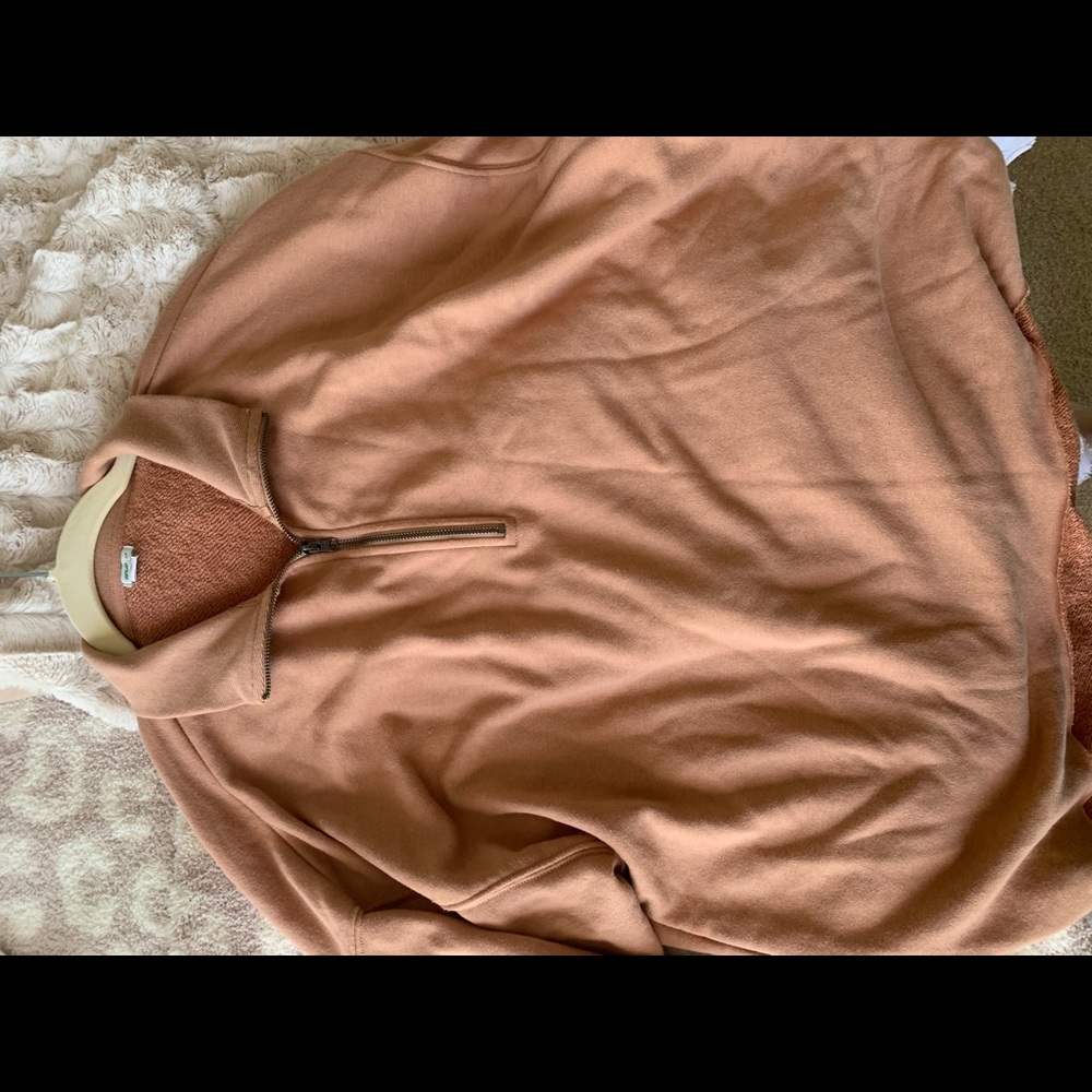 American Eagle Pullover From This Year - image 4